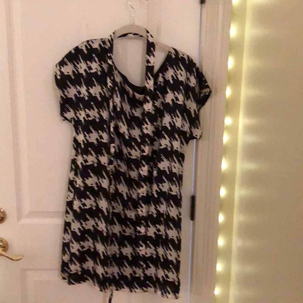 Karlie black and white dress with a waist tie